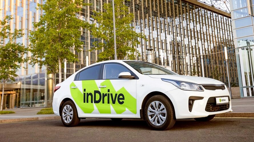 Автомобиль inDrive для заказа поездок в Таиланде