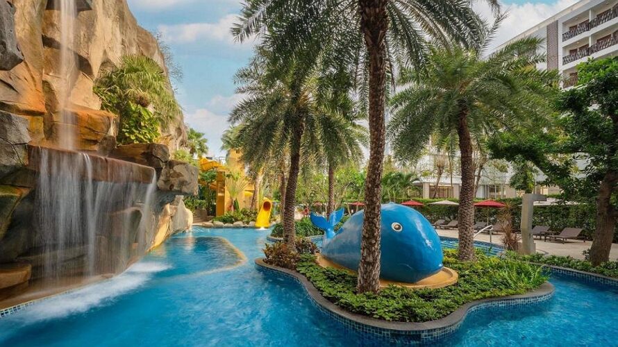 Mercure Pattaya Ocean Resort с бассейном и детской зоной