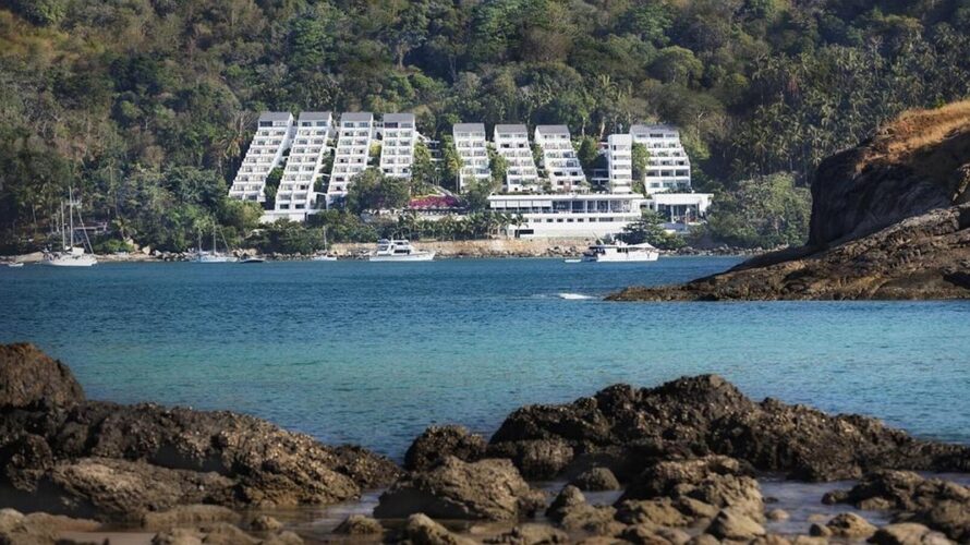 The Nai Harn Phuket у моря на пляже Най Харн